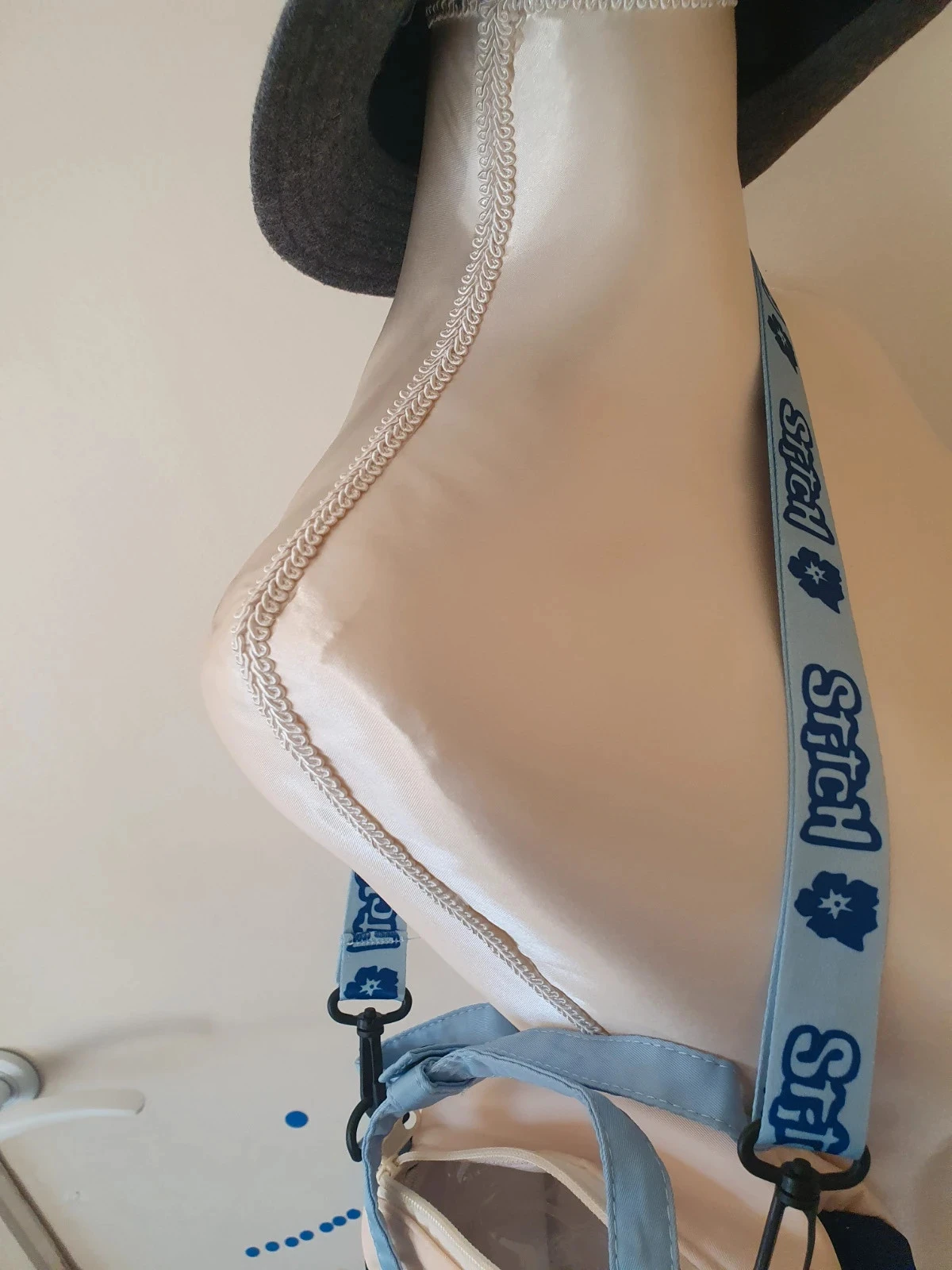 💜Pequeño bolso Stitch nuevo – photo 4